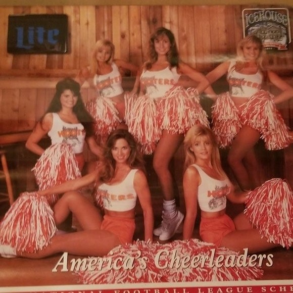 1994 Hooters Cheerleaders NFL Schedule Poster - Picture 3 of 7